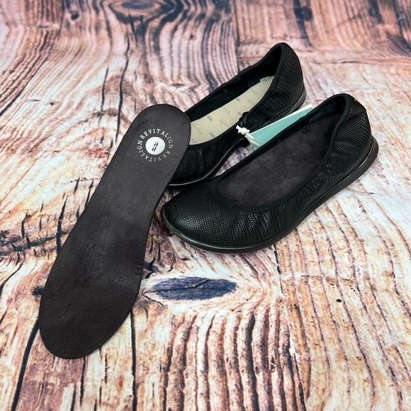 REVITALIGN Black Snake Print Inca Leather Orthotic Support Slip On Flats - Picture 9 of 14